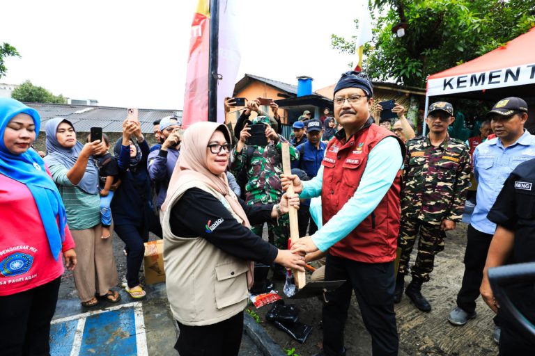 Mensos Gus Ipul Ajak Masyarakat Bogor Gelar Kerja Bakti Massal Bersihkan Sungai Cikole