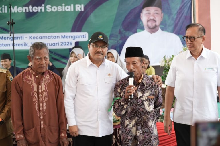 Gus Ipul Hadiri Peluncuran Cek Kesehatan Gratis: Kado Ulang Tahun Presiden Prabowo untuk Lansia
