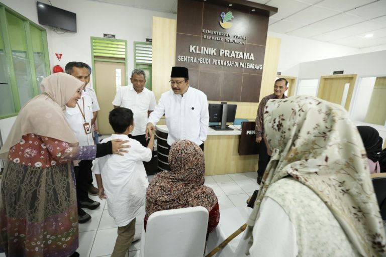 Gus Ipul Pastikan Layanan Kemensos Terus Optimal Meski Ada Efisiensi Anggaran