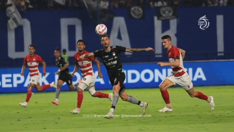 Persib Gagal Raih Poin Penuh, Bojan Hodak Beri Penjelasan Setelah Imbang Lawan Madura United