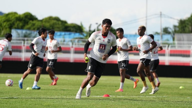 Malut United Siap Tantang Borneo FC, Pelatih Imran Waspadai Motivasi Tinggi Lawan