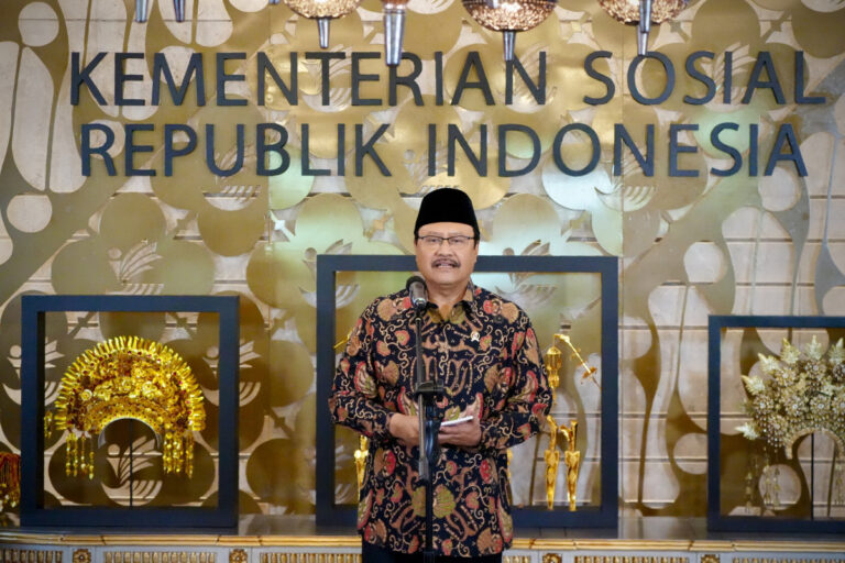 Tak Kenal Lebaran,Kemensos Percepat Pendirian Sekolah Rakyat