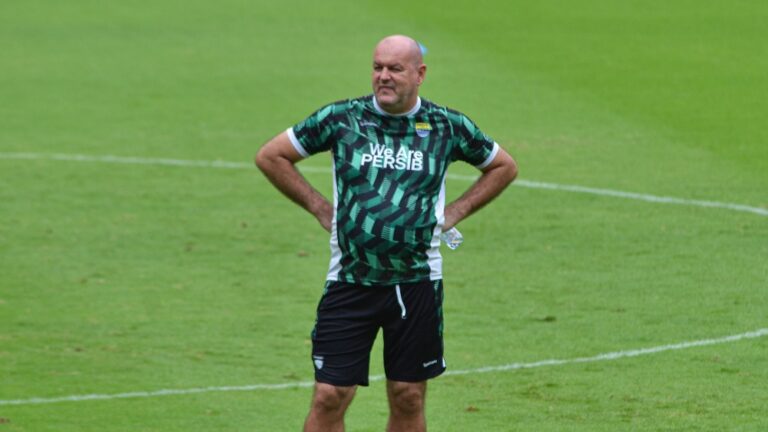 Pelatih Persib, Bojan Hodak, Sampaikan Ucapan Selamat Lebaran