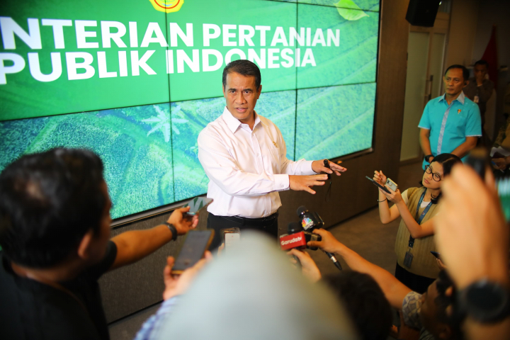 Tak Ada Ampun! Mentan Amran Pecat Pejabat Nakal yang Main Proyek dan Lakukan Pungli