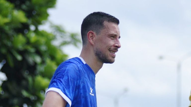 Kata Bojan Hodak Soal Debut Thom Haye dan Eliano Reijnders di Laga Persib vs Persebaya