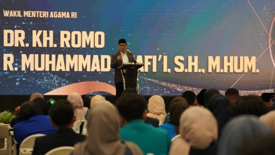 Wamenag Ajak Mahasiswa Jadi Penjaga Moderasi dan Persatuan Bangsa Indonesia