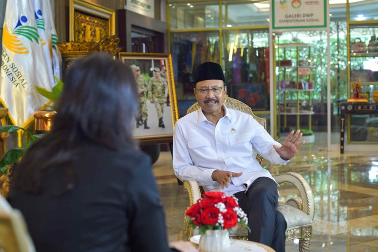 Lewat 021-171, Warga Kini Bisa Usul dan Sanggah Bansos dengan Cepat dan Mudah