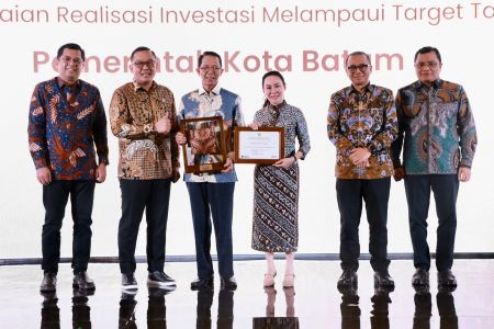 Batam Lampaui Target Investasi 2025, Borong Dua Penghargaan Nasional dari BKPM